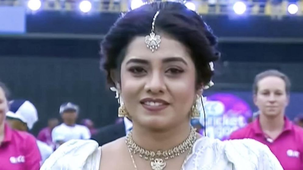 ভারত-শ্রীলঙ্কা ম্যাচে জাতীয় সংগীত গেয়ে ভাইরাল এই তারকা কে?