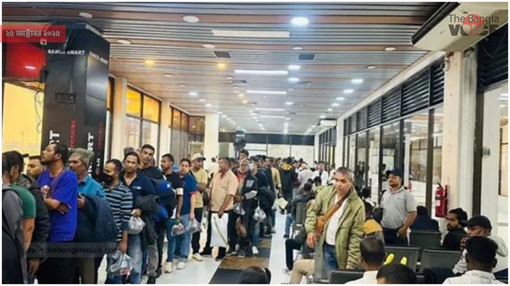 লিবিয়া থেকে দেশে ফিরলেন ৩০৯ জন প্রতারণার শিকার বাংলাদেশি নিরাপদ প্রত্যাবাসনে সরকারের উদ্যোগ