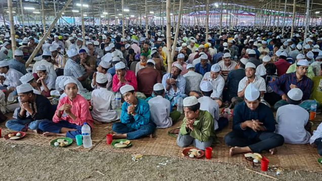এখানে প্রতিদিন একসঙ্গে ইফতার করেন প্রায় ছয় হাজার রোজাদার