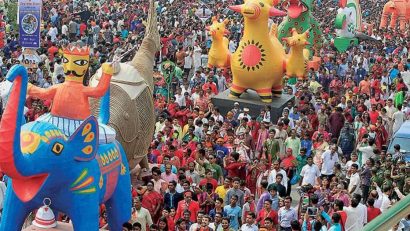 নববর্ষের শোভাযাত্রা কেন বারবার রাজনৈতিক বিতর্কে জড়াচ্ছে