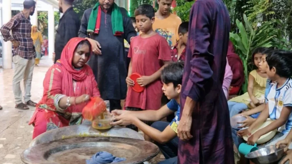 মহররম উপলক্ষে সেলিনা হায়াত আইভীর বাসভবনে নেওয়াজ বিতরণ