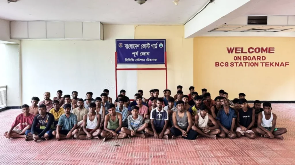 সমুদ্রপথে মালয়েশিয়া পাচারের চেষ্টা, ৫০ জন উদ্ধার