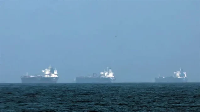জাহাজে ড্রোন হামলার জবাবে ইরানে মার্কিন হামলা