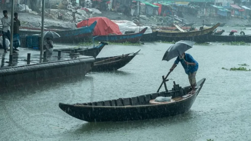 দেশজুড়ে আরও ৪৮ ঘণ্টা বৃষ্টিপাত অব্যাহত থাকতে পারে