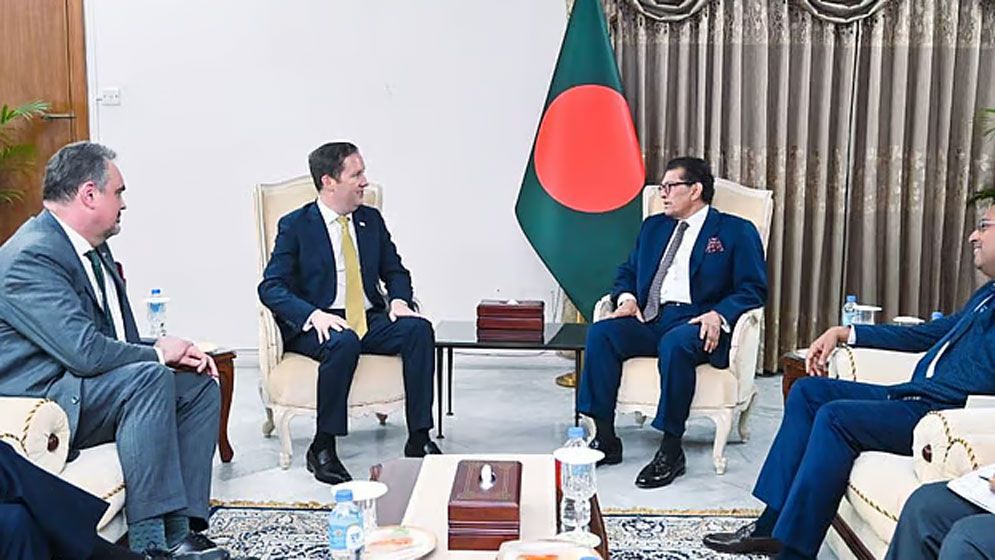 পররাষ্ট্রমন্ত্রীর সঙ্গে ট্রাম্পের বিশেষ দূতের বৈঠক, সম্পর্ক জোরদারে ইতিবাচক আলোচনা