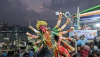 প্রতিমা বিসর্জনের মধ্য দিয়ে শেষ হলো শারদীয় দুর্গোৎসব