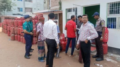 সরকারি দামে গ্যাস সিলিন্ডার বিক্রি নিশ্চিতে অভিযান, জরিমানা ৩৯ প্রতিষ্ঠানকে